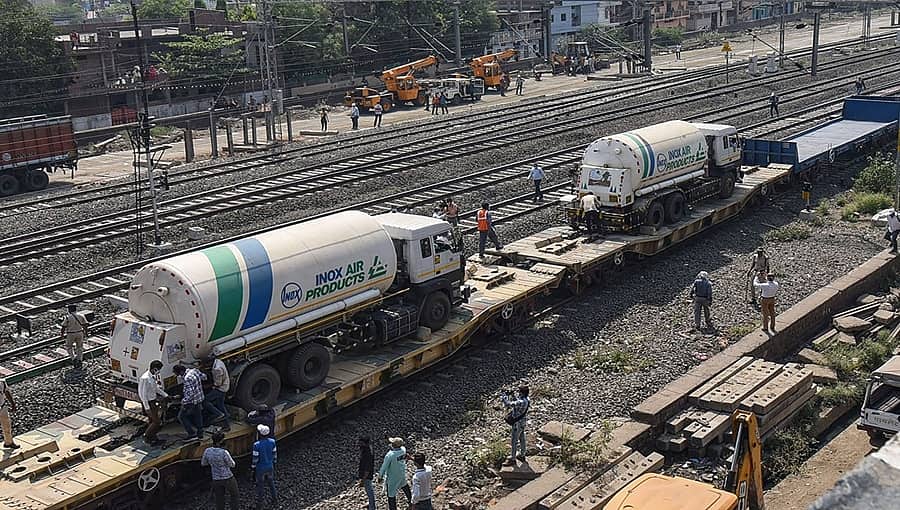 ಆಕ್ಸಿಜನ್ ಎಕ್ಸ್ ಪ್ರೆಸ್: ದೇಶಾದ್ಯಂತ ಸುಮಾರು 4,200 ಮೆಟ್ರಿಕ್ ಟನ್ ಲಿಕ್ವಿಡ್ ವೈದ್ಯಕೀಯ ಆಕ್ಸಿಜನ್ ಪೂರೈಕೆ