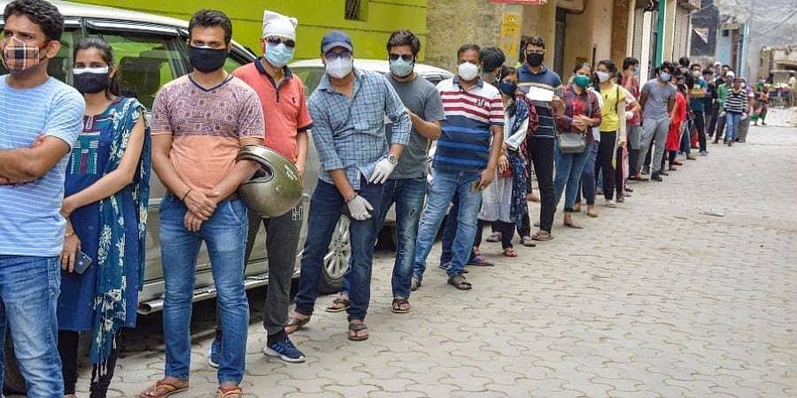 ಜೂನ್‌ನಲ್ಲಿ 12 ಕೋಟಿ ಡೋಸ್ ಸಿಗಲಿದೆ; ಕೊರೋನಾ ವ್ಯಾಕ್ಸಿನೇಷನ್ ಸಂಖ್ಯೆ ಹೆಚ್ಚಿಸಿ: ರಾಜ್ಯಗಳಿಗೆ ಕೇಂದ್ರ ಸೂಚನೆ