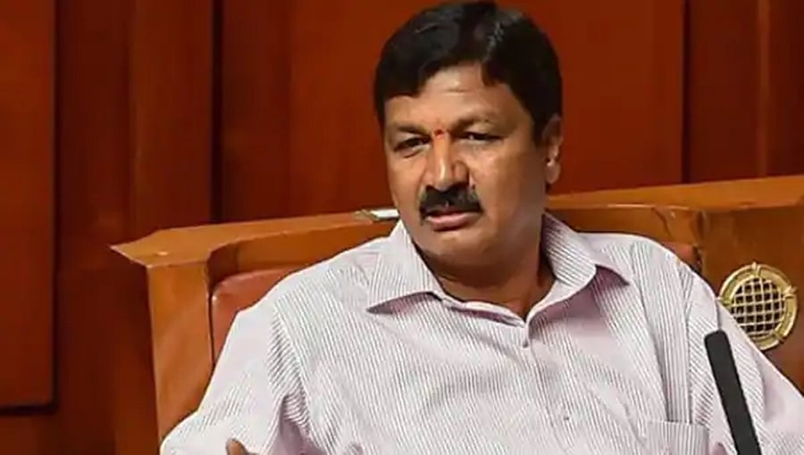 ರಮೇಶ್ ಜಾರಕಿಹೊಳಿ ಸಿಡಿ ಪ್ರಕರಣ: ಕಿಂಗ್ ಪಿನ್ ನರೇಶ್ ಗೌಡ, ಶ್ರವಣ್ ಎಸ್ ಐಟಿ ಮುಂದೆ ಹಾಜರು