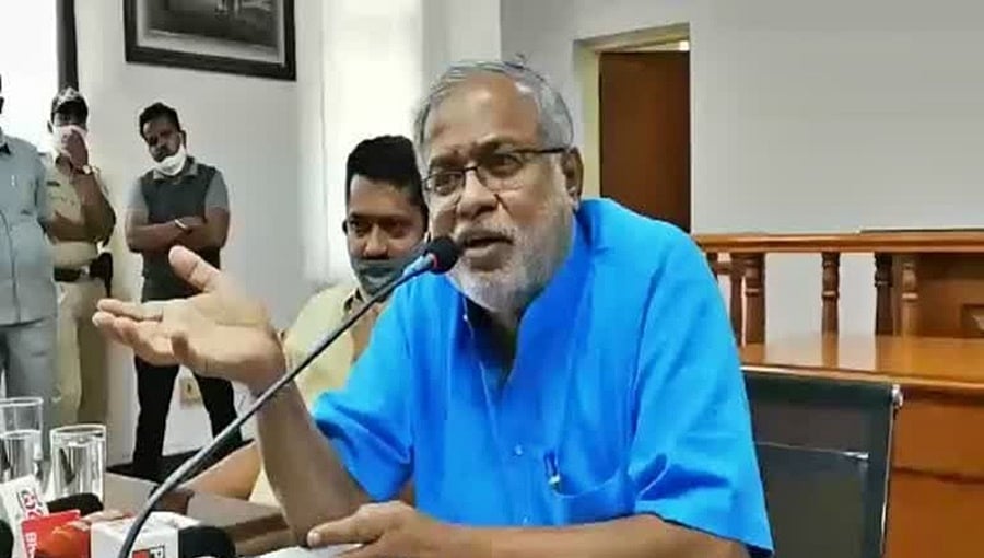 ಮಕ್ಕಳಲ್ಲಿ ಭಯವನ್ನಲ್ಲ, ಆತ್ಮವಿಶ್ವಾಸ ತುಂಬೋಣ; ಸಂದರ್ಶನದಲ್ಲಿ ಸಚಿವ ಸುರೇಶ್ ಕುಮಾರ್