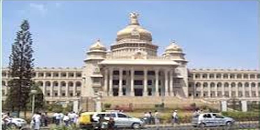 ಸರ್ಕಾರಿ ಇಲಾಖೆಗಳ ಅಧಿಕಾರಿ, ಸಿಬ್ಬಂದಿ ಕರ್ತವ್ಯಕ್ಕೆ ಹಾಜರಾಗುವ ಕುರಿತು ಸುತ್ತೋಲೆ