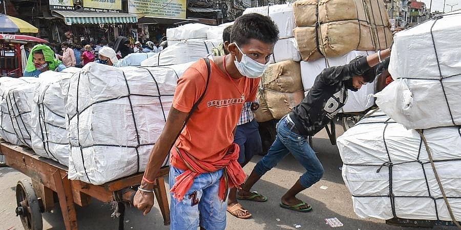 ದೆಹಲಿಯಲ್ಲಿ ಮತ್ತಷ್ಟು ಅನ್ಲಾಕ್: ನಾಳೆಯಿಂದ ಬಾರ್, ರೆಸ್ಟೋರೆಂಟ್, ಪಾರ್ಕ್ ತೆರೆಯಲು ಅವಕಾಶ