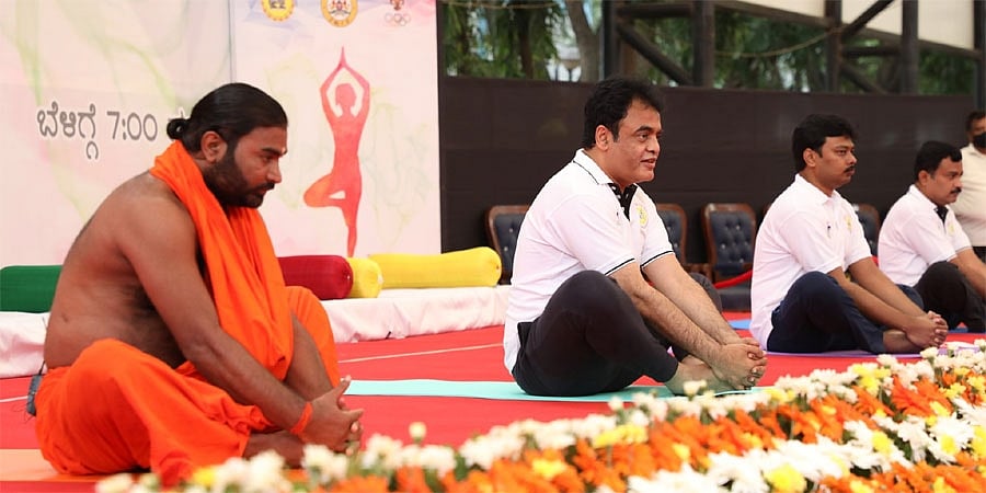 ಅಂತಾರಾಷ್ಟ್ರೀಯ ಯೋಗ ದಿನಾಚರಣೆ: ಪಠ್ಯಕ್ರಮದಲ್ಲಿ ಯೋಗ ಶಿಕ್ಷಣ ಅಳವಡಿಕೆ ಎಂದ ಡಿಸಿಎಂ ಡಾ. ಅಶ್ವತ್ಥನಾರಾಯಣ