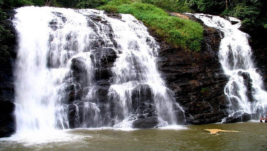 ಉತ್ತಮ ಮಳೆಯಿಂದಾಗಿ ಮೈದುಂಬಿಕೊಂಡ ಜಲಪಾತಗಳು: ಪ್ರವಾಸಿಗರನ್ನು ಸ್ವಾಗತಿಸಲು ಸಕಲ ಸಿದ್ಧತೆ!
