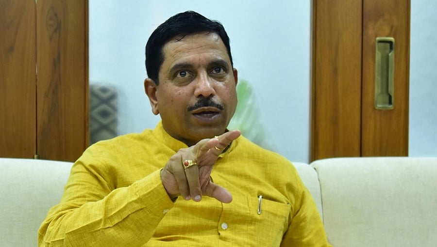 'ಮೋದಿ ಕ್ರಮದಿಂದ ಭ್ರಷ್ಟಾಚಾರದಲ್ಲಿ ಮುಳುಗಿದ್ದ ಕಾಂಗ್ರೆಸ್ ಮುಖಂಡರು ವಿಲವಿಲ ಒದ್ದಾಡುವಂತಾಗಿದೆ’