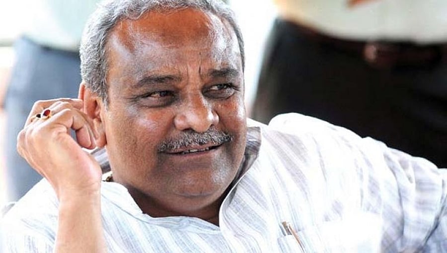 8 ಬಾರಿ ಶಾಸಕನಾಗಿ ಆಯ್ಕೆಯಾಗಿದ್ದೇನೆ, ಅವಕಾಶ ಸಿಕ್ಕರೆ ನಾನ್ಯಾಕೆ ಮುಖ್ಯಮಂತ್ರಿ ಆಗಬಾರದು: ಉಮೇಶ್ ಕತ್ತಿ