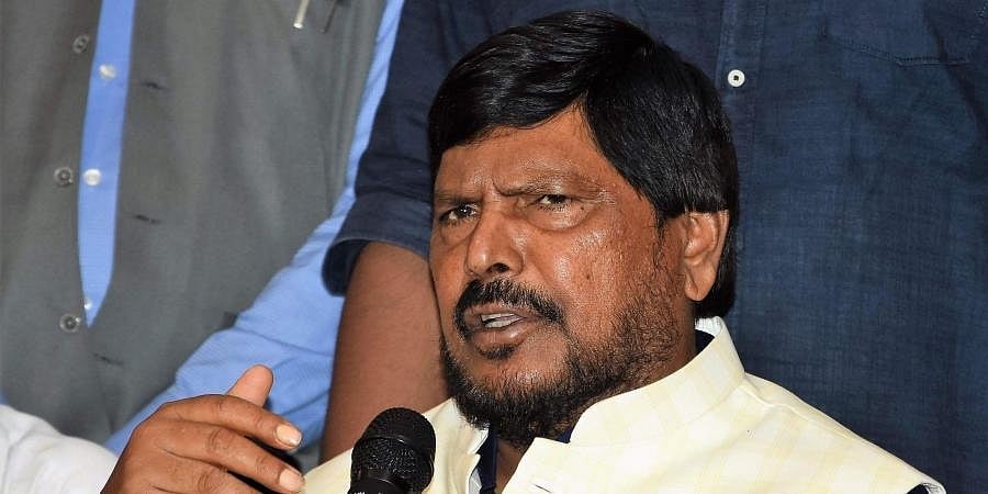 ನಾವಿಬ್ಬರು ನಮಗೊಂದು': ಒಂದು-ಮಗು ನೀತಿ ಪರ ಕೇಂದ್ರ ಸಚಿವ ಅಠಾವಳೆ ಬ್ಯಾಟಿಂಗ್