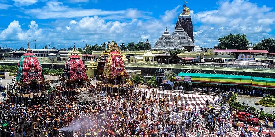 ಪುರಿ ಜಗನ್ನಾಥ ರಥಯಾತ್ರೆ 2021: ಕೋವಿಡ್-19 ಶಿಷ್ಟಾಚಾರ, ಭದ್ರತೆ ನಡುವೆ ನಡೆದ ರಥೋತ್ಸವದ ಚಿತ್ರಗಳು