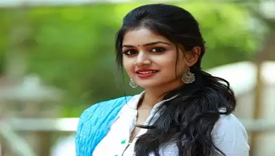 ಎಪಿ ಅರ್ಜುನ್ ನಿರ್ದೇಶನದ 'ಅದ್ಧೂರಿ ಲವರ್ 'ನಿಂದ ಹೊರಬಂದ ನಟಿ ಸಂಜನಾ ಆನಂದ್!