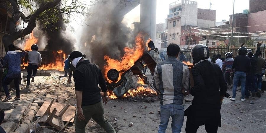 ದೆಹಲಿ ಗಲಭೆ ವರದಿ ಪ್ರಶ್ನಿಸಿ ಅರ್ಜಿ: ಪ್ರತಿಕ್ರಿಯಿಸಲು ಕೇಂದ್ರಕ್ಕೆ ಹೆಚ್ಚಿನ ಕಾಲಾವಕಾಶ ನೀಡಿದ ಹೈಕೋರ್ಟ್!