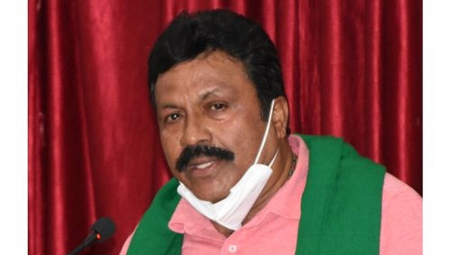 ನಟ ದರ್ಶನ್ ಸರಳ ಮತ್ತು ಹೃದಯವಂತ, ರೈತ ರಾಯಭಾರಿ ಸ್ಥಾನದಿಂದ ಕೈಬಿಡಲ್ಲ: ಕೃಷಿ ಸಚಿವ ಬಿ.ಸಿ. ಪಾಟೀಲ್