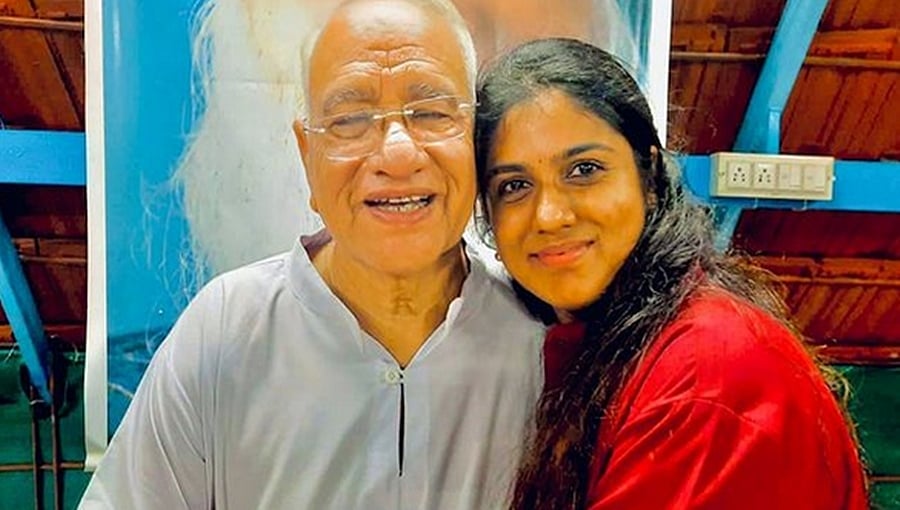 ಆಧ್ಯಾತ್ಮದ ಹಾದಿ ಹಿಡಿದ ನಟಿ ಚೈತ್ರ ಕೊಟ್ಟೂರು; ಹೆಸರು ಬದಲಿಸಿಕೊಂಡ ಬಿಗ್ ಬಾಸ್ ಮಾಜಿ ಸ್ಪರ್ಧಿ!