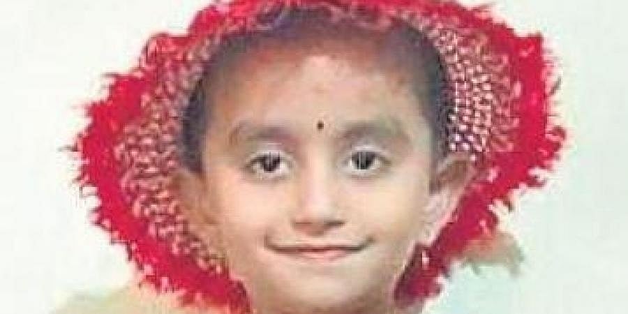 ರಾಮನಗರ: ಏಕಾಏಕಿ ಬ್ರೇಕ್ ಹಾಕಿದ ಚಾಲಕ, ಬಸ್ ಮುಂದಿನ ಗಾಜಿನಿಂದ ಹೊರಬಿದ್ದು ಬಾಲಕಿ ದಾರುಣ ಸಾವು