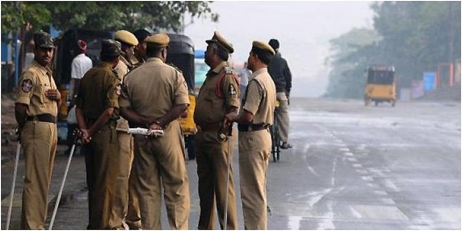 ಬಿಹಾರ: ಪೊಲೀಸ್ ವಶದಲ್ಲಿದ್ದ ಯುವಕ ಸಾವು; ಕೋಪೋದ್ರಿಕ್ತ ಗುಂಪಿನಿಂದ ಮಹಿಳಾ ಕಾನ್ಸ್ ಟೆಬಲ್ ಹತ್ಯೆ!