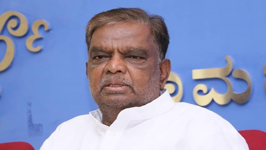 2 ವರ್ಷಗಳ ಹಿಂದಿನ ಒಪ್ಪಂದದಂತೆ ಸಿಎಂ ರಾಜಿನಾಮೆ; ದಲಿತರನ್ನು ಸಿಎಂ ಮಾಡಿ ಎಂದು ಹೇಳಲು ಅವನ್ಯಾರು?: ಶ್ರೀನಿವಾಸ್ ಪ್ರಸಾದ್