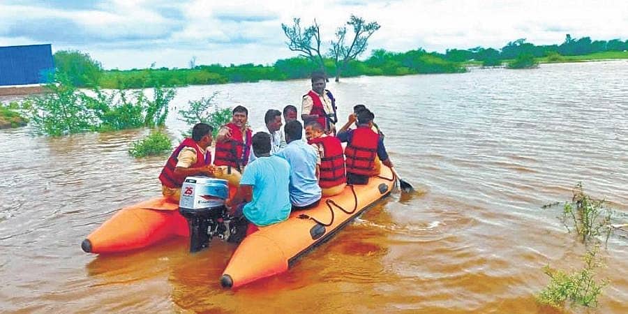 ಬಾಗಲಕೋಟೆಯಲ್ಲಿ ವರುಣನ ಆರ್ಭಟ: 25 ಗ್ರಾಮಗಳು ಮುಳುಗಡೆ, 600ಕ್ಕೂ ಹೆಚ್ಚು ಕುಟುಂಬಗಳ ಸ್ಥಳಾಂತರ