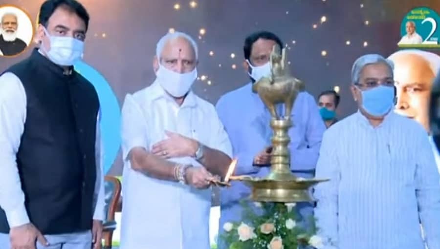 ಬಿಎಸ್ ವೈ ನೇತೃತ್ವ ಸರ್ಕಾರಕ್ಕೆ 2 ವರ್ಷ: ಒಂದೆಡೆ ಸಾಧನಾ ಪರ್ವ ಸಮಾರಂಭ, ಮತ್ತೊಂದೆಡೆ ರಾಜಭವನಕ್ಕೆ ಸ್ಪೀಕರ್ ಭೇಟಿ