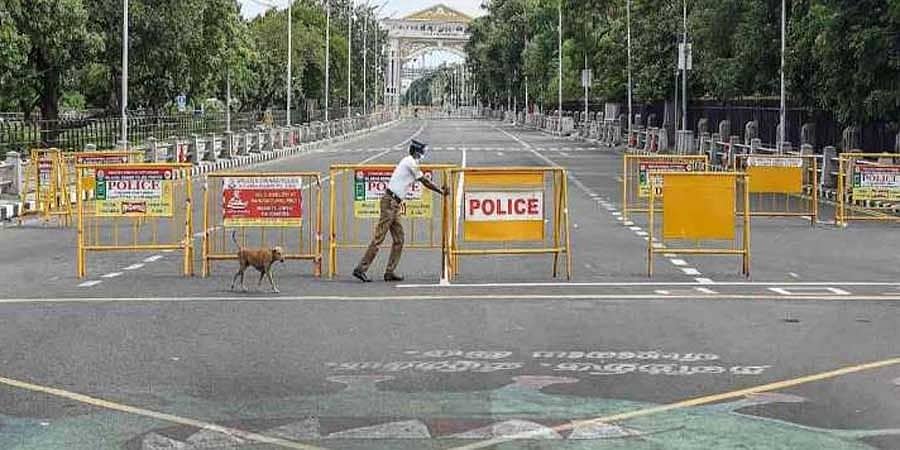 ಕೋವಿಡ್-19: ಕೇರಳದಲ್ಲಿ ಕೋವಿಡ್ ಸೋಂಕು ಹೆಚ್ಚಳ; 2 ದಿನ ಸಂಪೂರ್ಣ ಲಾಕ್ ಡೌನ್!