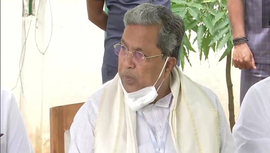 ಬಸವರಾಜ ಬೊಮ್ಮಾಯಿ ಮುಖ್ಯಮಂತ್ರಿ ಆಗಿದ್ದು ಯಡಿಯೂರಪ್ಪನವರಿಂದ, ಹೀಗಾಗಿ ಅವರ ಪರವಾಗಿ ಕೆಲಸ ಮಾಡುತ್ತಾರೆ: ಸಿದ್ದರಾಮಯ್ಯ