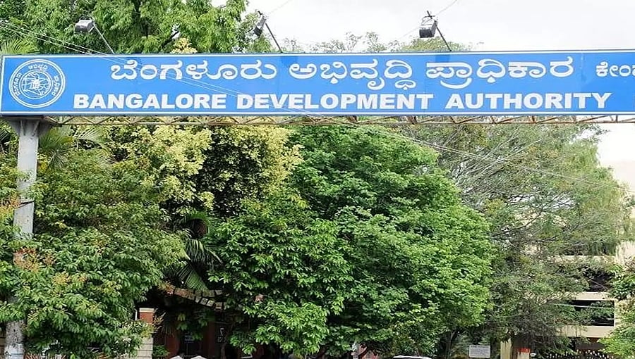 ಬಿಡಿಎ ವಿರುದ್ಧ ದಾಸರಹಳ್ಳಿ ಶಾಸಕ ಆರ್ ಮಂಜುನಾಥ್ ಪ್ರತಿಭಟನೆ