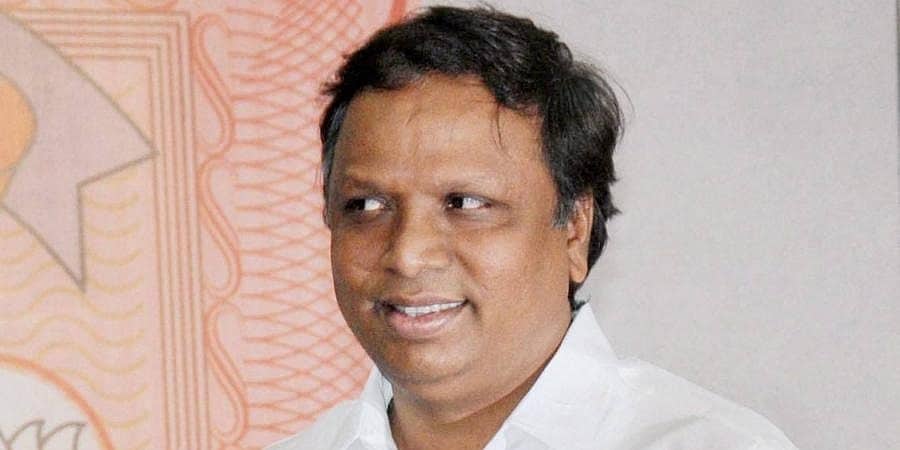 ಮಹಾರಾಷ್ಟ್ರ: ಪ್ರಿಸೈಡಿಂಗ್ ಆಫೀಸರ್ ಜೊತೆ ಅನುಚಿತ ವರ್ತನೆ; 12 ಬಿಜೆಪಿ ಶಾಸಕರಿಗೆ ಒಂದು ವರ್ಷ ಅಮಾನತು ಶಿಕ್ಷೆ!