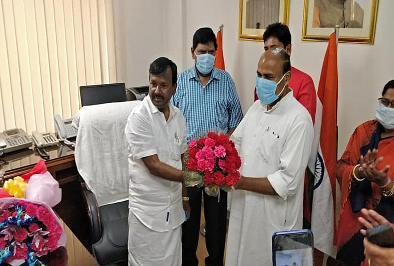 ಸಾಮಾಜಿಕ ನ್ಯಾಯ ಮತ್ತು ಸಬಲೀಕರಣ ರಾಜ್ಯ ಸಚಿವರಾಗಿ ಅಧಿಕಾರ ವಹಿಸಿಕೊಂಡ ಎ ನಾರಾಯಣಸ್ವಾಮಿ