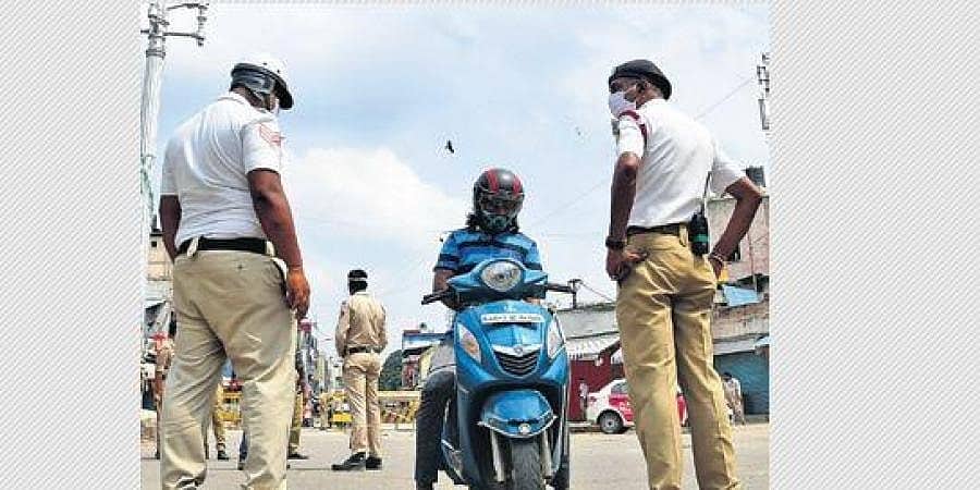 ವಾಹನ ಸವಾರರಿಗೆ ಗುಡ್ ನ್ಯೂಸ್: ಚಾಲಕರು ಇನ್ಮುಂದೆ ಡಿಎಲ್, ಆರ್'ಸಿ ಬುಕ್ ತೆಗೆದುಕೊಂಡು ಹೋಗಬೇಕಿಲ್ಲ; ಡಿಜಿಟಲ್ ದಾಖಲೆ ಸಾಕು!