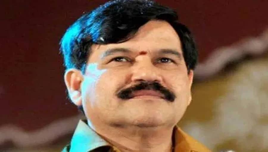 ಆ ಒಂದು 'ಫೋನ್ ಕಾಲ್' ನಿಂದ ನನಗೆ ಸಚಿವ ಸ್ಥಾನ ತಪ್ಪಿತು: ಊರಿಗೆ ಬಂದರೂ ಸಿಎಂ ಮಾತನಾಡಿಸದ ರಾಮದಾಸ್!