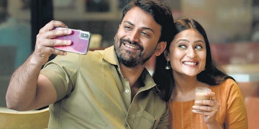 ಪ್ರೇಕ್ಷಕರ ಮನೆಗೆದ್ದ ಬಡವ ರಾಸ್ಕೆಲ್'ನ 'ಉಡುಪಿ ಹೋಟೆಲ್' ಗೀತೆ: ವಿಡಿಯೋ ನೋಡಿ...