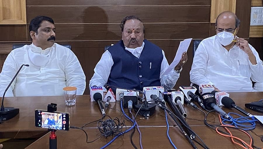 ನನ್ನನ್ನು ಜೋಕರ್ ಎಂದು ಕರೆದಿದ್ದಕ್ಕೆ ಸಿಟ್ಟಿನ ಭರದಲ್ಲಿ ಆ ಶಬ್ಧ ಪ್ರಯೋಗಿಸಿ ಕೂಡಲೇ ಕ್ಷಮೆ ಕೇಳಿದೆ: ಕೆಎಸ್ ಈಶ್ವರಪ್ಪ
