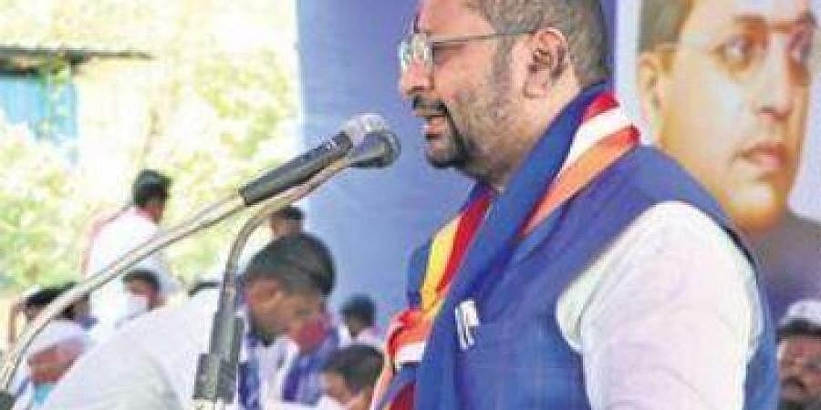 ಆನಂದ್ ಸಿಂಗ್'ಗೆ ಒಳ್ಳೆಯ ಖಾತೆ ಕೊಟ್ಟರೆ ತಪ್ಪೇನಿಲ್ಲ: ಯತ್ನಾಳ್