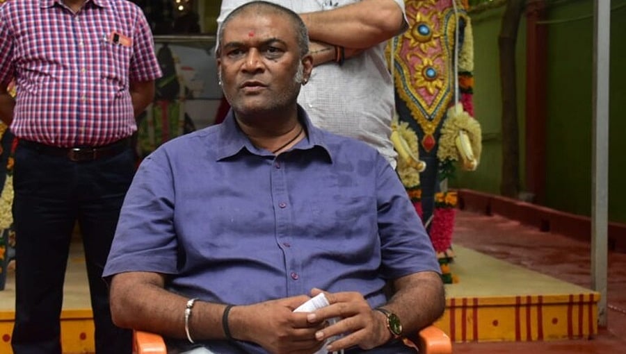 ಇಂದು ಸ್ವಾತಂತ್ರ್ಯ ದಿನಾಚರಣೆ, ನಮ್ಮನ್ನು ನಮ್ಮ ಪಾಡಿಗೆ ಬಿಟ್ಟುಬಿಡಿ, ನಾಳೆ ಎಲ್ಲ ಹೇಳುತ್ತೇನೆ: ಸಚಿವ ಆನಂದ್ ಸಿಂಗ್