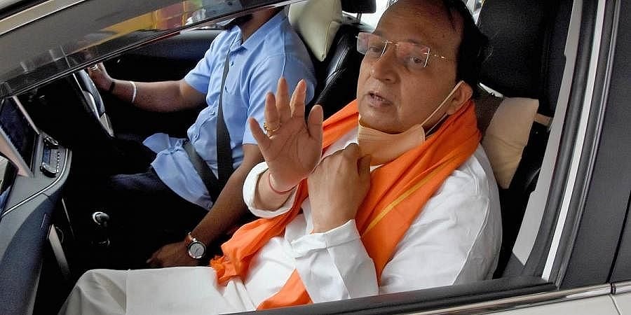 ರಾಜ್ಯ ಬಿಜೆಪಿಯಲ್ಲಿ ಖಾತೆ ಕ್ಯಾತೆ: ಅತೃಪ್ತ ಸಚಿವರ ಮನವೊಲಿಕೆಗೆ ಮುಂದಾದ ಕೇಂದ್ರ ನಾಯಕರು