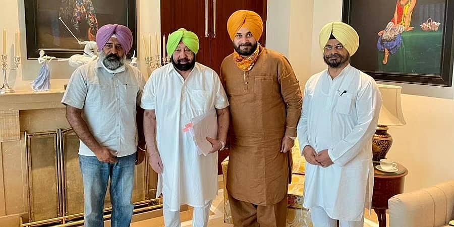 ಪಂಜಾಬ್ ಸಿಎಂ ಅಮರೀಂದರ್ ಸಿಂಗ್- ಸಿಧು ಭೇಟಿ, ವಿಧಾನಸಭೆ ಚುನಾವಣೆಗೂ ಮುನ್ನ ಸಮನ್ವಯ ಸಮಿತಿ ರಚನೆ