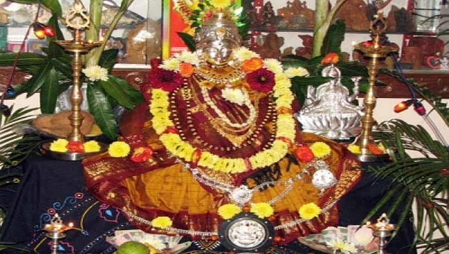 ನಾಡಿನಾದ್ಯಂತ ವರಮಹಾಲಕ್ಷ್ಮಿ ಹಬ್ಬ ಸಂಭ್ರಮ ಸಡಗರದಿಂದ ಆಚರಣೆ