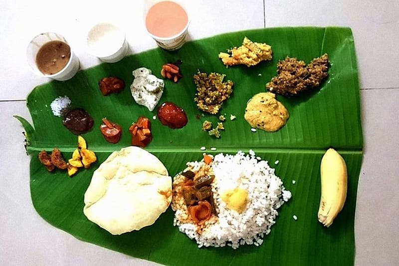 ಕೇರಳಿಗರ ವಿಶೇಷ ಓಣಂ ಹಬ್ಬದ ಅಡುಗೆ ಓಣಂ ಸಾಡ್ಯ