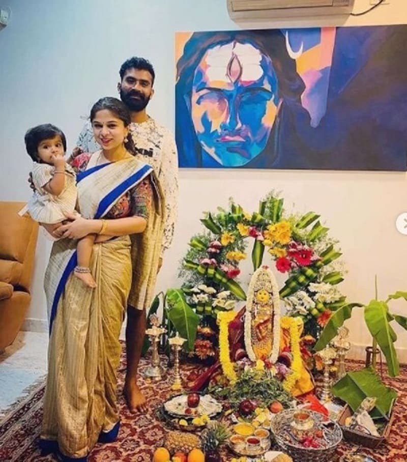 ನಟ ಲೂಸ್ ಮಾದ ಯೋಗಿ ತಮ್ಮ ಪತ್ನಿ ಮತ್ತು ಮಗಳ ಜೊತೆ