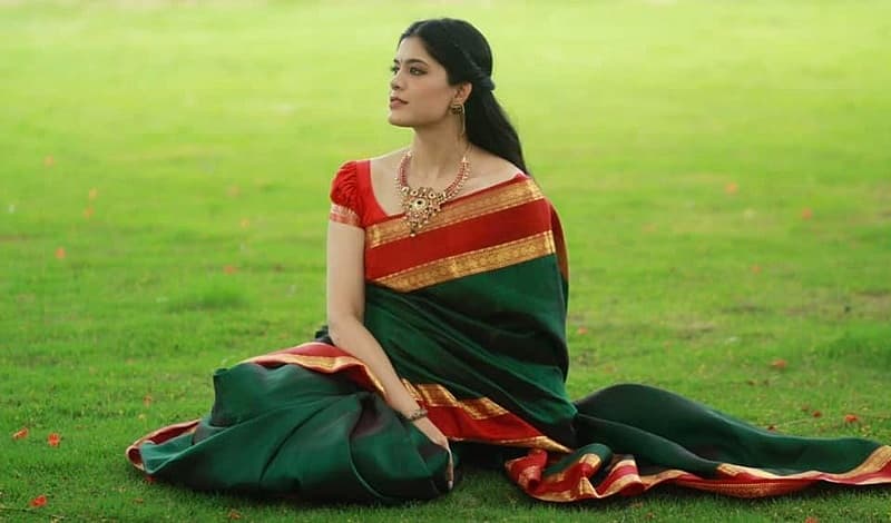 ಹಬ್ಬದ ಮೂಡ್ ನಲ್ಲಿ ರಾಬರ್ಟ್ ನಾಯಕಿ ಆಶಾ ಭಟ್