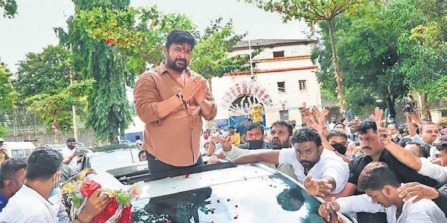 ಜೈಲಿನಿಂದ ಬಿಡುಗಡೆಯಾಗುತ್ತಿದ್ದಂತೆಯೇ ವಿನಯ್ ಕುಲಕರ್ಣಿ ವಿರುದ್ದ 3 ಪ್ರಕರಣ ದಾಖಲು!