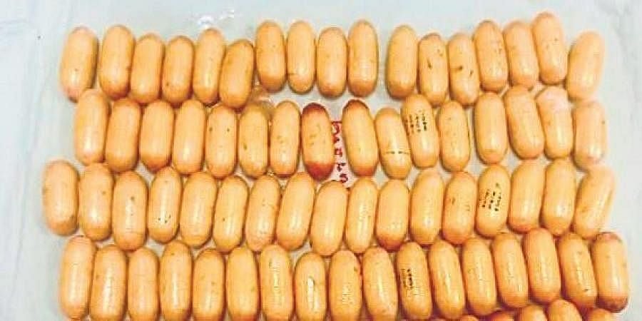 ಹೊಟ್ಟೆಯೊಳಗೆ 1.2 ಕೆ.ಜಿ ಕೊಕೈನ್ ಸಾಗಿಸುತ್ತಿದ್ದವ ಬೆಂಗಳೂರು ಏರ್ ಪೋರ್ಟಲ್ಲಿ ಸೆರೆ