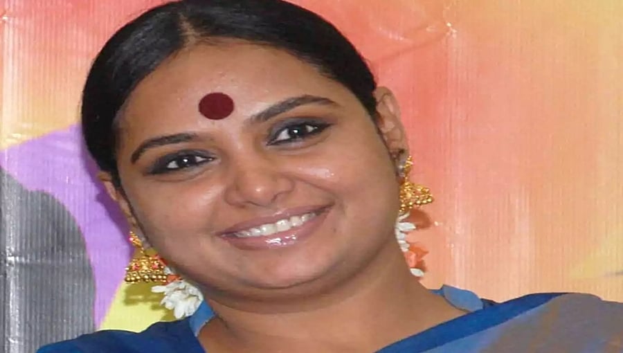 ‘ವಂಶೋದ್ಧಾರ‘ ಕುರಿತ ಹೇಳಿಕೆ; ನಟಿ ಶ್ರುತಿ ವಿರುದ್ಧ ಚುನಾವಣಾ ಆಯೋಗ ದೂರು ದಾಖಲು