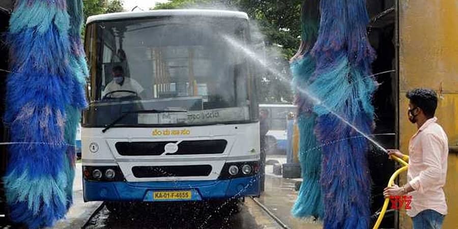 ಕೆಎಸ್ ಆರ್ ಟಿಸಿಗೆ ಬಂತು ಸ್ವಯಂಚಾಲಿತ ಬಸ್ಸು ತೊಳೆಯುವ ಯಂತ್ರ