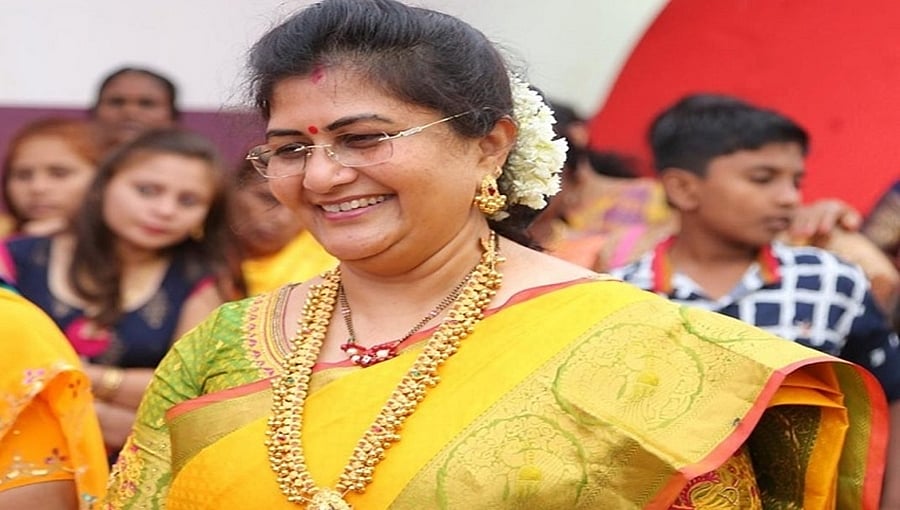 ಕಾಮಿಡಿ 'ಕಟೀಲ್' ಗೆ ಮರ್ಮಾಘಾತ; ಬಡಮಕ್ಕಳ ಮೊಟ್ಟೆ ತಿಂದವರಿಗೆ ಝೀರೋ ಟ್ರಾಫಿಕ್ ಮರ್ಯಾದೆ; 'ಧವಳಗಿರಿ ಸರ್ಕಾರದ' ಅಧಃಪತನ!