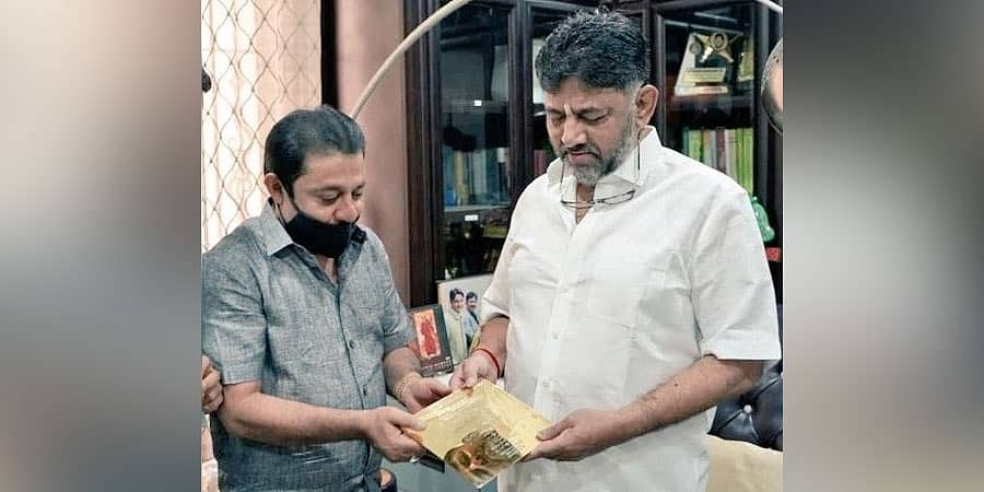 'ಜಮೀರ್ ಅಹ್ಮದ್ ಖಾನ್ ಆಸ್ತಿ ಮೇಲೆ ಇಡಿ ದಾಳಿ ನಡೆಸಿದ್ದಕ್ಕೆ ಡಿಕೆಶಿವಕುಮಾರ್ ಗೆ ಖುಷಿಯಾಗಿದೆ'