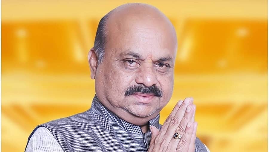 ನಾನು ಅದೃಷ್ಟವಂತ ಮುಖ್ಯಮಂತ್ರಿ, ಗಂಟೆಯೊಳಗೆ ಖಾತೆ ಹಂಚಿಕೆ ಮಾಡುತ್ತೇನೆ: ಬಸವರಾಜ ಬೊಮ್ಮಾಯಿ