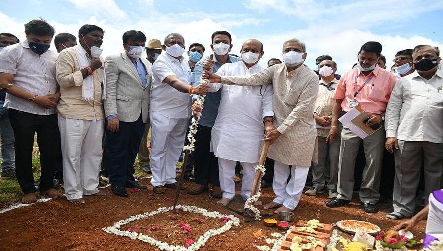 ಆಡಳಿತಗಾರನಿಗೆ ಜನರ ನಾಡಿಮಿಡಿತ ತಿಳಿದಿರಬೇಕು, ಕರಾವಳಿ ಜಿಲ್ಲೆಗಳಲ್ಲಿ ಉಗ್ರ ಚಟುವಟಿಕೆಗಳ ಬಗ್ಗೆ ತೀವ್ರ ನಿಗಾ: ಸಿಎಂ ಬೊಮ್ಮಾಯಿ