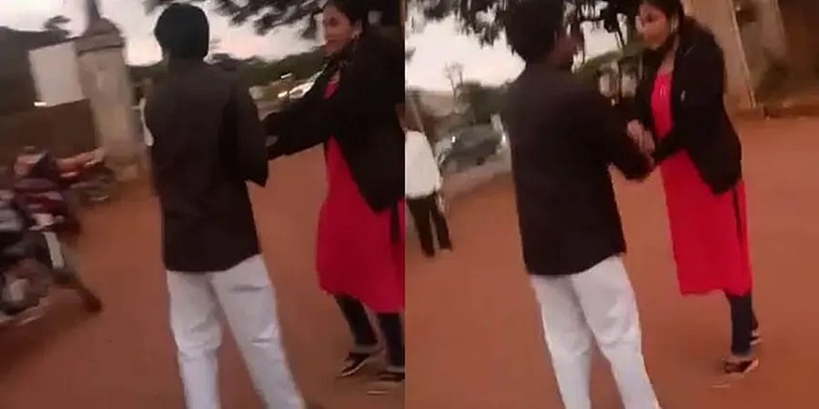 ಧಾರವಾಡ: ರಸ್ತೆಯಲ್ಲೇ ಮಹಿಳೆಯ ಕೈಹಿಡಿದು ಎಳೆದಾಡಿದ ಜೆಡಿಎಸ್ ಮುಖಂಡ?