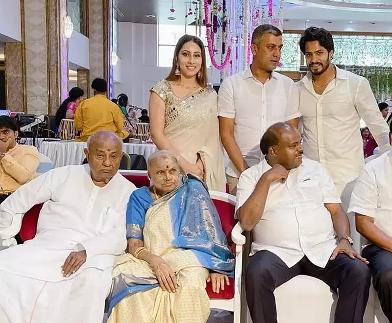 ರೇವತಿ ಸೀಮಂತ ಫೋಟೋಗಳು