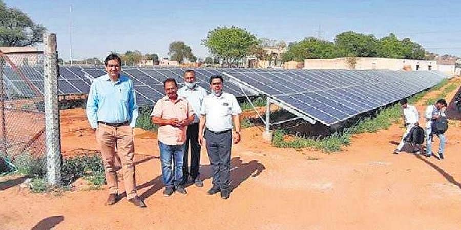ಬರಡು ಭೂಮಿಯಲ್ಲಿ ಸೋಲಾರ್ ಬೆಳೆ ತೆಗೆದ ರಾಜಸ್ಥಾನ ರೈತ: ತಿಂಗಳಿಗೆ 4 ಲಕ್ಷ ರೂ. ಆದಾಯ