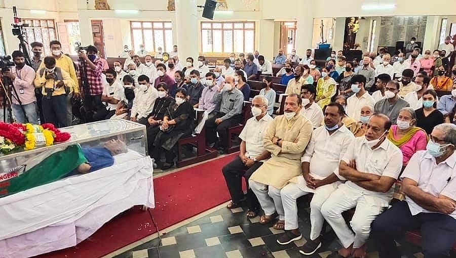ಆಸ್ಕರ್ ಫರ್ನಾಂಡಿಸ್ ಸಜ್ಜನ ರಾಜಕಾರಣಿ: ಸಿಎಂ ಬೊಮ್ಮಾಯಿ ಸಂತಾಪ; ಉಡುಪಿಗೆ ಮೃತದೇಹ ರವಾನೆ